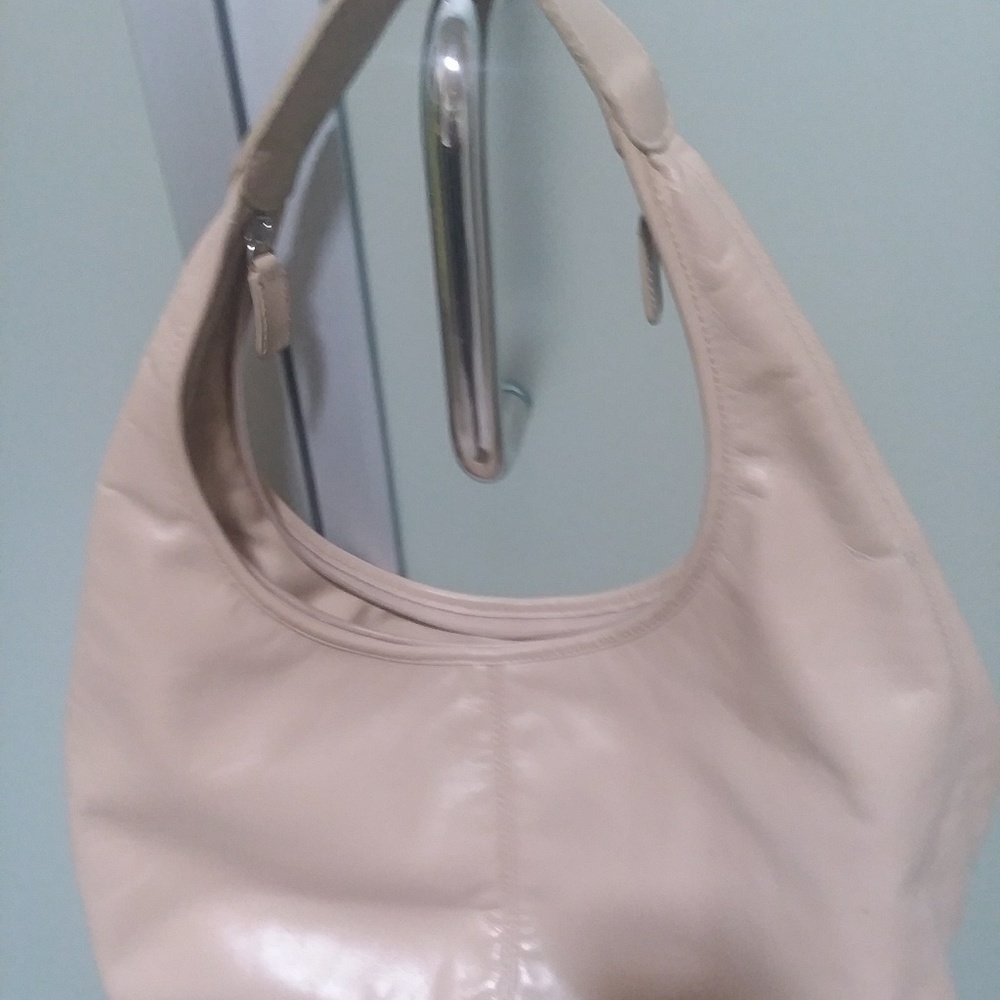 Fine leather handbag